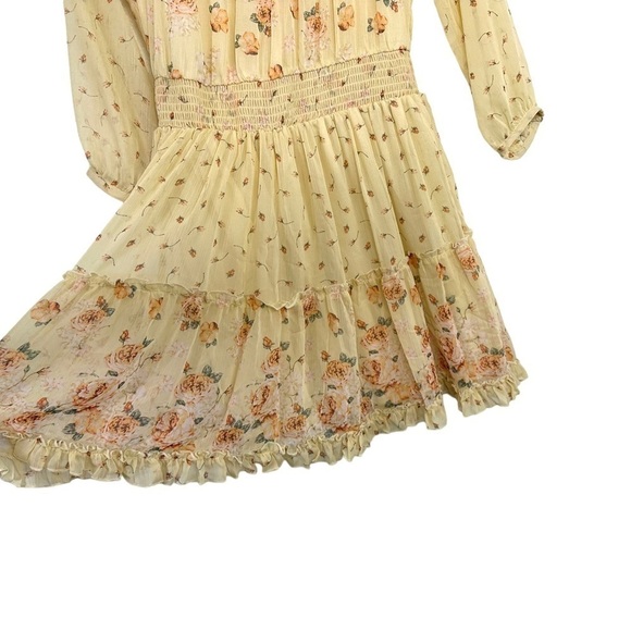 Coco + Jaimeson Floral Chiffon Smocked Waist Dress Sz Medium Pale Yellow - Picture 4 of 9